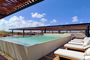 LUXURY CONDO WITH PRIVATE POOL IN AMELIA ALDEA ZAMA