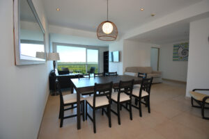 MALECON OASIS: EXCLUSIVE FULLY FURNISHED PANORAMIC APARTMENT