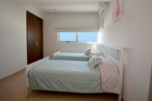 MALECON OASIS: EXCLUSIVE FULLY FURNISHED PANORAMIC APARTMENT