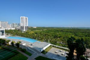 MALECON OASIS: EXCLUSIVE FULLY FURNISHED PANORAMIC APARTMENT