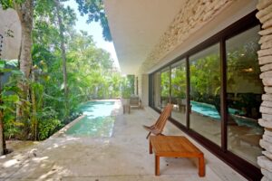 Exclusive 5-Bedroom Contemporary Retreat