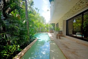 Exclusive 5-Bedroom Contemporary Retreat