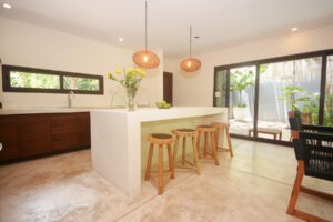 Exclusive 5-Bedroom Contemporary Retreat