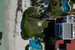 ICONIC VILLA FACING THE CARIBBEAN SEA