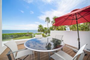 ICONIC VILLA FACING THE CARIBBEAN SEA