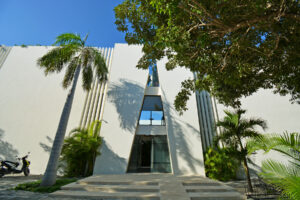 YOUR TROPICAL OASIS AWAITS: A LUXURIOUS RETREAT IN TULUM