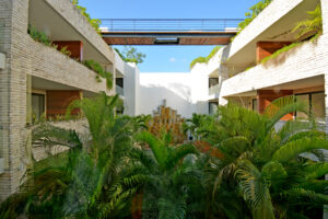 YOUR TROPICAL OASIS AWAITS: A LUXURIOUS RETREAT IN TULUM