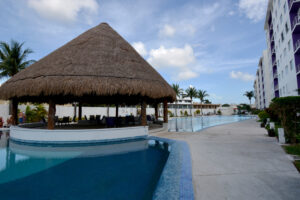 CONTEMPORARY ELEGANCE IN A PRIME DESTINATION