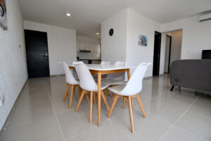 CONTEMPORARY ELEGANCE IN A PRIME DESTINATION