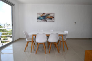 CONTEMPORARY ELEGANCE IN A PRIME DESTINATION