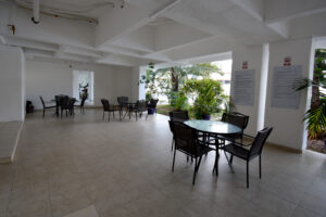 CONTEMPORARY ELEGANCE IN A PRIME DESTINATION