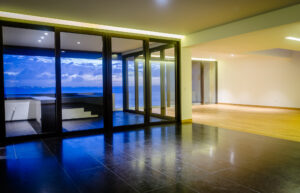 ULTRA LUXURIOUS BEACHFRONT PENTHOUSE