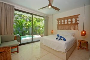 5 BEDROOM PRIVATE MINIMALISTIC HOUSE