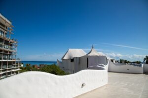 LAS BRISAS RESIDENCES – B302