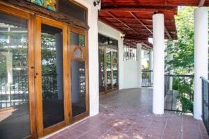 LAS BRISAS RESIDENCES – B302