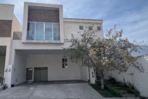 Casa en los Agaves