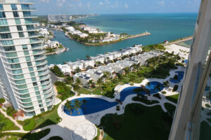 STUNNING OCEANFRONT PENTHOUSE WITH CARIBBEAN VIEWS
