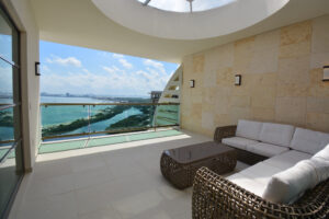 STUNNING OCEANFRONT PENTHOUSE WITH CARIBBEAN VIEWS