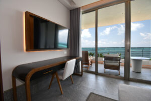 PRIVATE RESIDENCE OCEANFRONT OF CARIBBEAN SEA – TOTAL ELEGANCE IN EVERY DETAIL