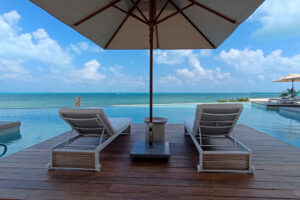 PRIVATE RESIDENCE OCEANFRONT OF CARIBBEAN SEA – TOTAL ELEGANCE IN EVERY DETAIL