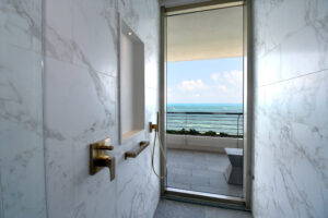 PRIVATE RESIDENCE OCEANFRONT OF CARIBBEAN SEA – TOTAL ELEGANCE IN EVERY DETAIL