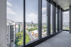 Exclusive Full-Floor Residence with Panoramic 360° Views