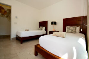 BRIGHT APARTMENT IN UNMATCHED LOCATION
