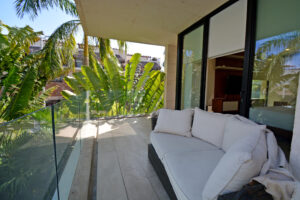 BRIGHT APARTMENT IN UNMATCHED LOCATION