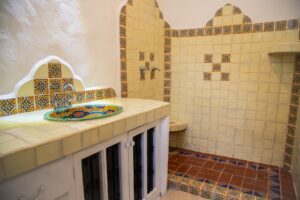 LAS BRISAS RESIDENCES – 6 CONDO COMPOUND