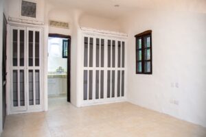 LAS BRISAS RESIDENCES – 6 CONDO COMPOUND