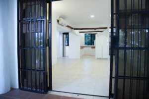 LAS BRISAS RESIDENCES – B301