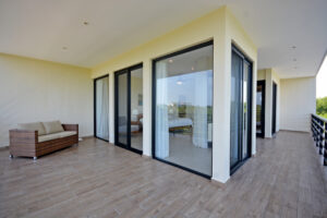 SERENE LIFE IN A CONTEMPORARY VILLA