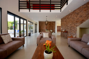 SERENE LIFE IN A CONTEMPORARY VILLA