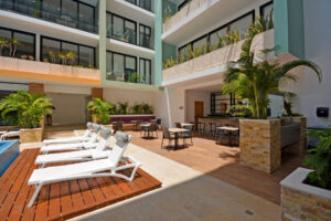 STUDIO AT THE CITY, WITH GREAT AMENITIES