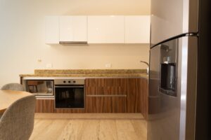 L CONDOS LIFESTYLE APARTMENT