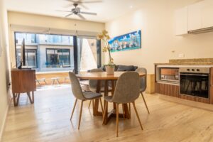 L CONDOS LIFESTYLE APARTMENT