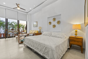 Pacífica 605 | Vibrant beachside studio, Vallarta Romantic Zone