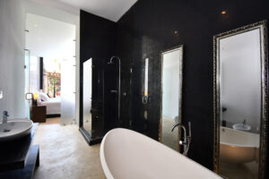 Coastal oasis high ceilings in Mamitas Beach