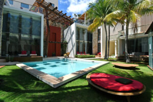Coastal oasis high ceilings in Mamitas Beach