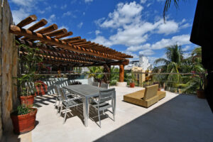 Coastal oasis high ceilings in Mamitas Beach