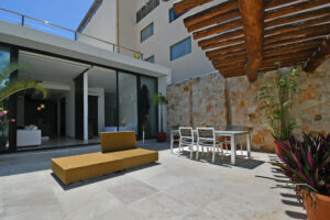 Coastal oasis high ceilings in Mamitas Beach