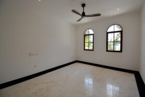 PLAYA PARAISO BEACHFRONT TRES LEONES VILLA