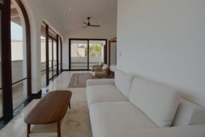 PLAYA PARAISO BEACHFRONT TRES LEONES VILLA
