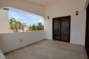 PLAYA PARAISO BEACHFRONT TRES LEONES VILLA