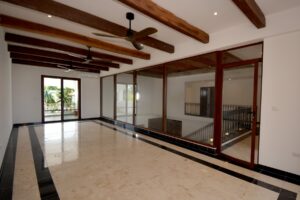 PLAYA PARAISO BEACHFRONT TRES LEONES VILLA