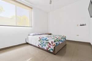 Casa El Roble Rojo | Family Home with Garden & Pool, Jarretaderas