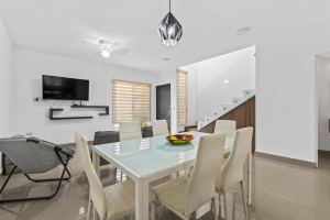 Casa El Roble Rojo | Family Home with Garden & Pool, Jarretaderas