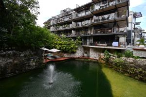 Exclusive Pent-house with Private Whirlpool Tub
