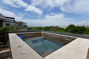 Exclusive Pent-house with Private Whirlpool Tub