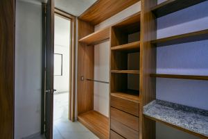 Residencia Contemporánea Coto Baluarte Casa Fuerte en Venta